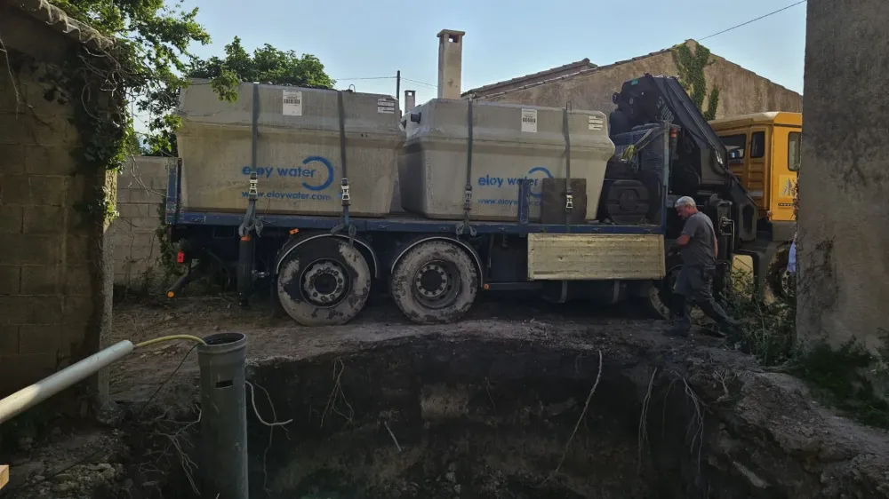 Petite démolition à Monteux